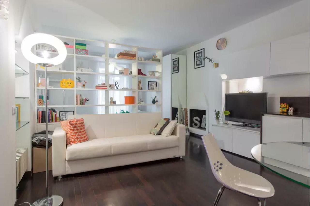 Lovely Apartment In The Heart Of ميلان المظهر الخارجي الصورة