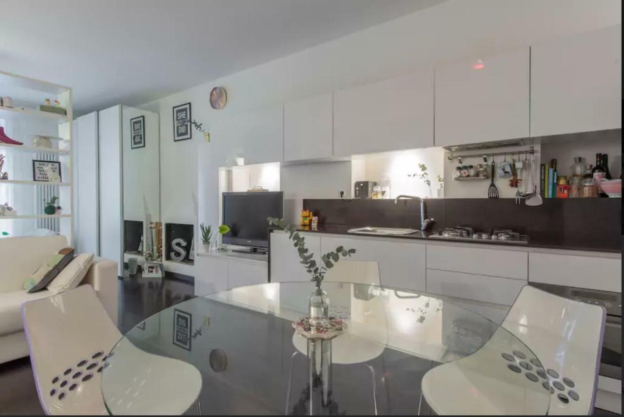 Lovely Apartment In The Heart Of ميلان المظهر الخارجي الصورة