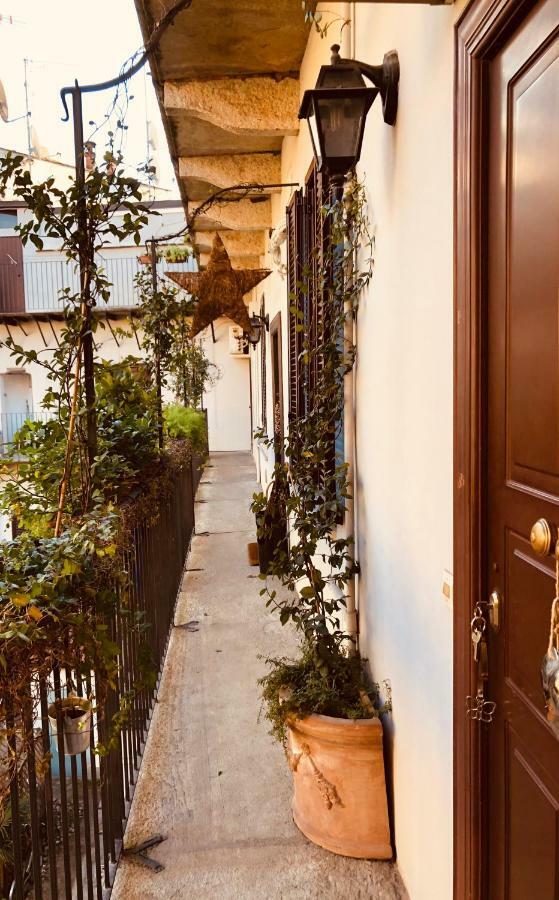Lovely Apartment In The Heart Of ميلان المظهر الخارجي الصورة
